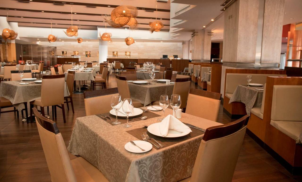 Mds Hotel Calama Eksteriør billede The interior of the restaurant