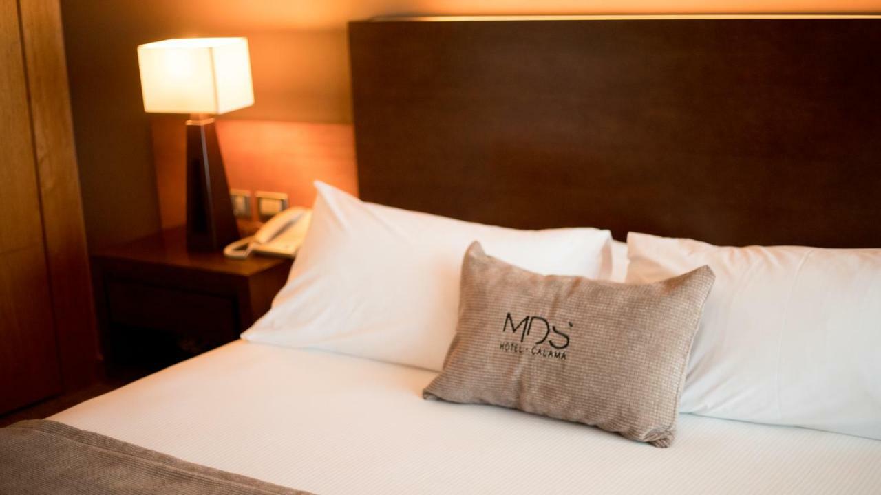 Mds Hotel Calama Eksteriør billede A bed at the MÖS Hotel in Cologne, Germany