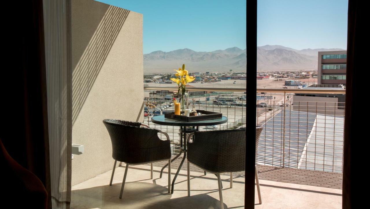 Mds Hotel Calama Eksteriør billede A view from a private balcony