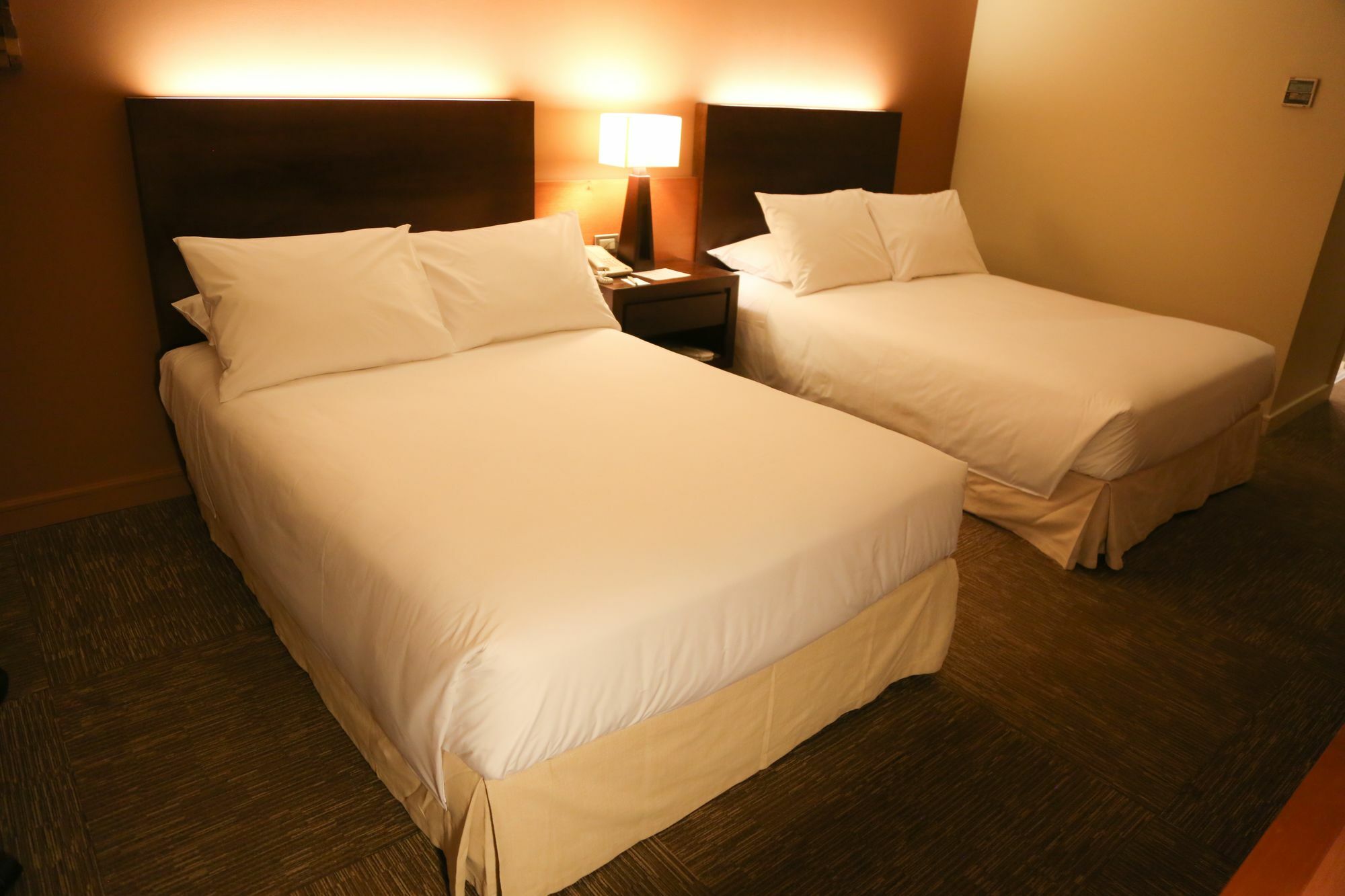 Mds Hotel Calama Eksteriør billede Two beds