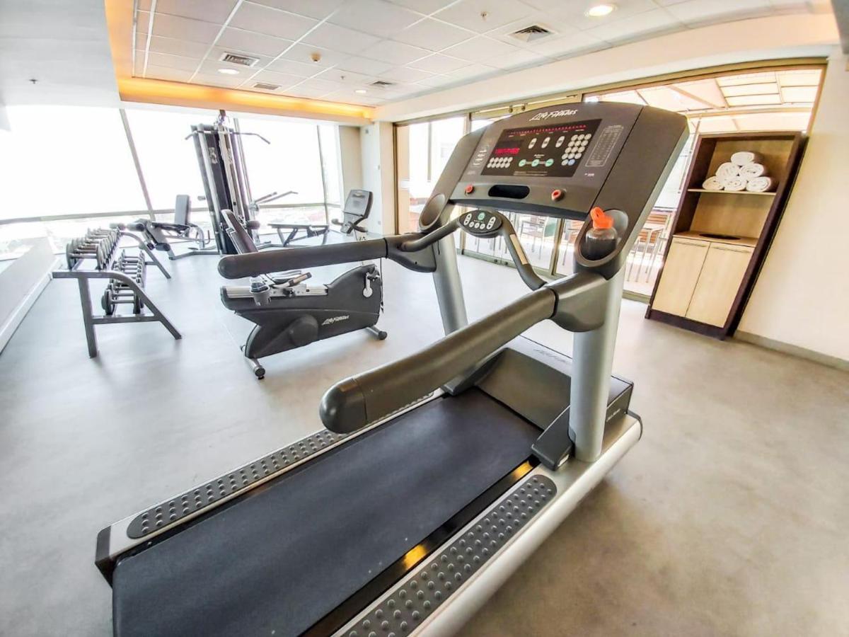Mds Hotel Calama Eksteriør billede A treadmill